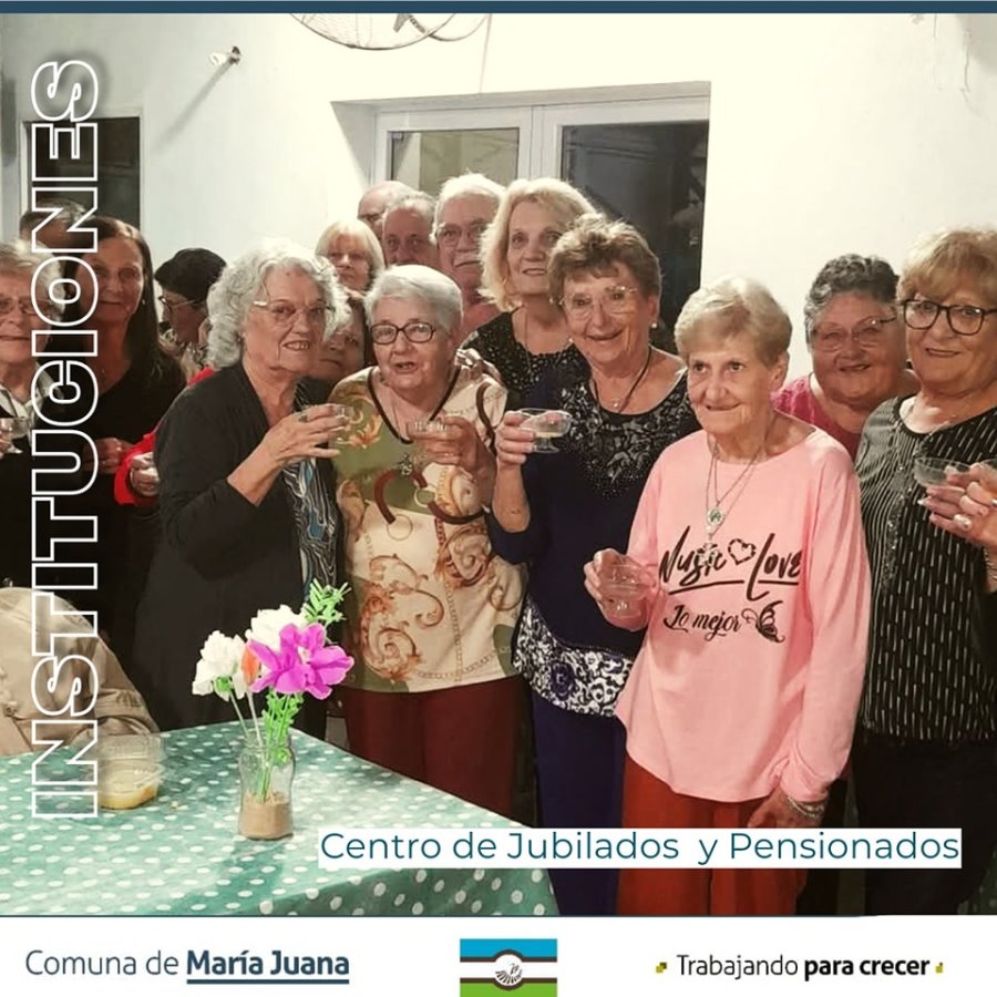 Integrantes del Centro durante la celebraci&oacute;n.