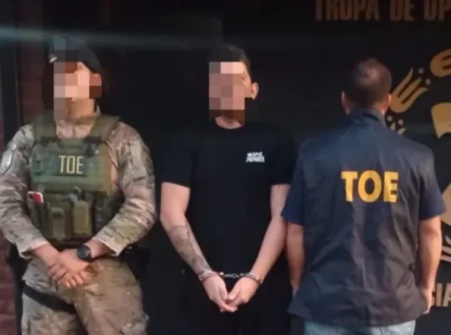Los investigadores tienen en la carpeta que el suboficial de la Polic&iacute;a era el chofer y amigo personal de Contreras.