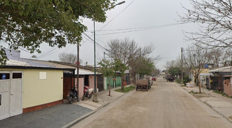 ESCENA DEL HECHO. En esta cuadra de calle Pascual Brusco habr&iacute;an ocurrido los disparos hacia la vivienda.