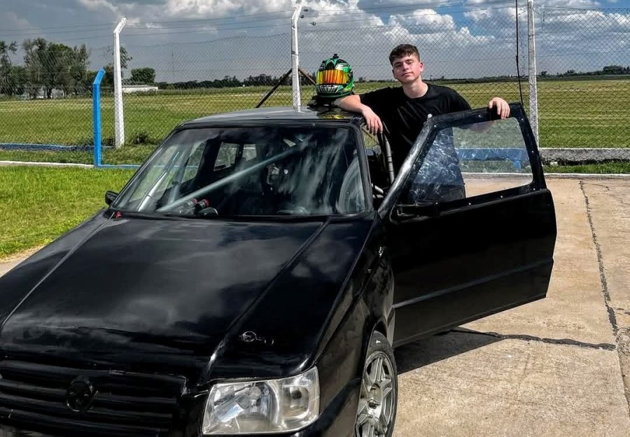 NEREO CIPOLAT. El juvenil piloto rafaelino debutar&aacute; en los nuevos Fiat 1400 TZ.