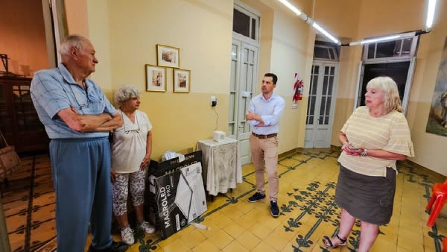 El acto donde se concret&oacute; la entrega.