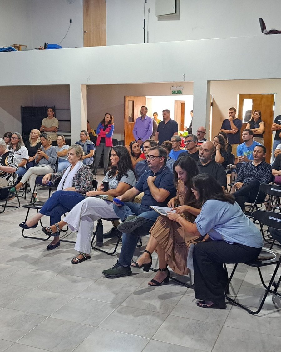 Vista parcial del p&uacute;blico asistente.