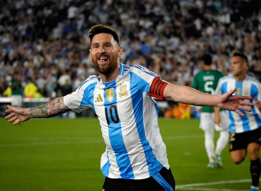 Lionel Messi celebra un gol con la Selecci&oacute;n argentina.