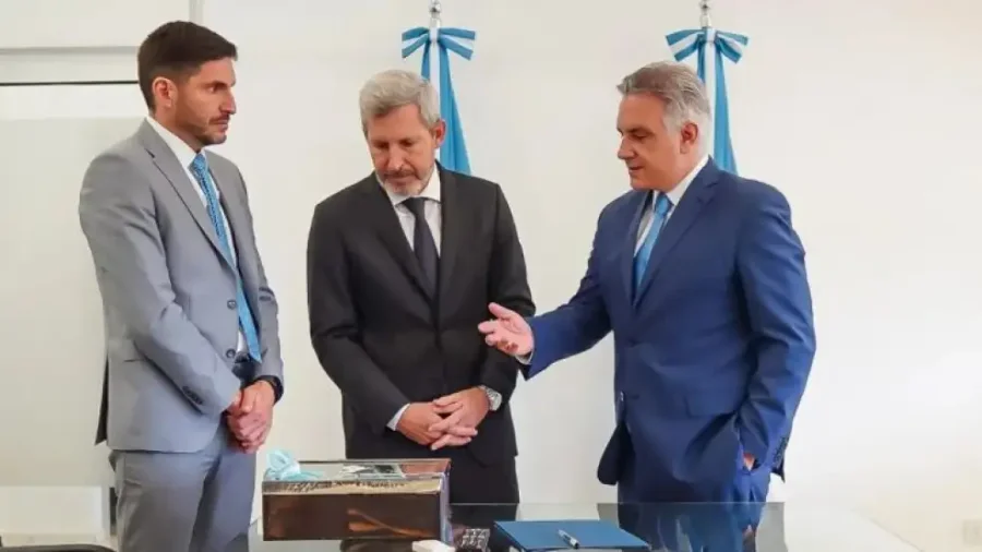 CONVOCATORIA. Maximiliano Pullaro recibir&aacute; este jueves a sus pares Mart&iacute;n Llaryora y Rogelio Frigerio en el marco de un nuevo encuentro de la Regi&oacute;n Centro.
