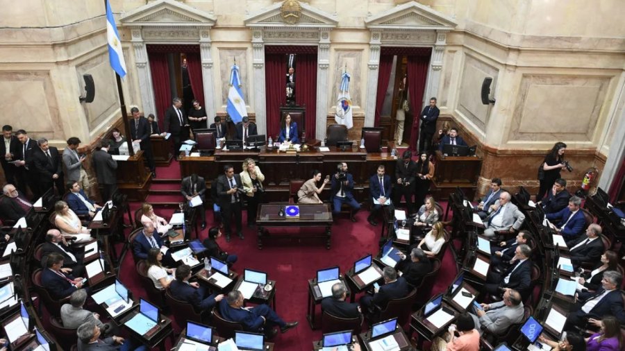 FIN DEL CONGELAMIENTO. Los senadores pasar&aacute;n a cobrar 9 millones en mayo.