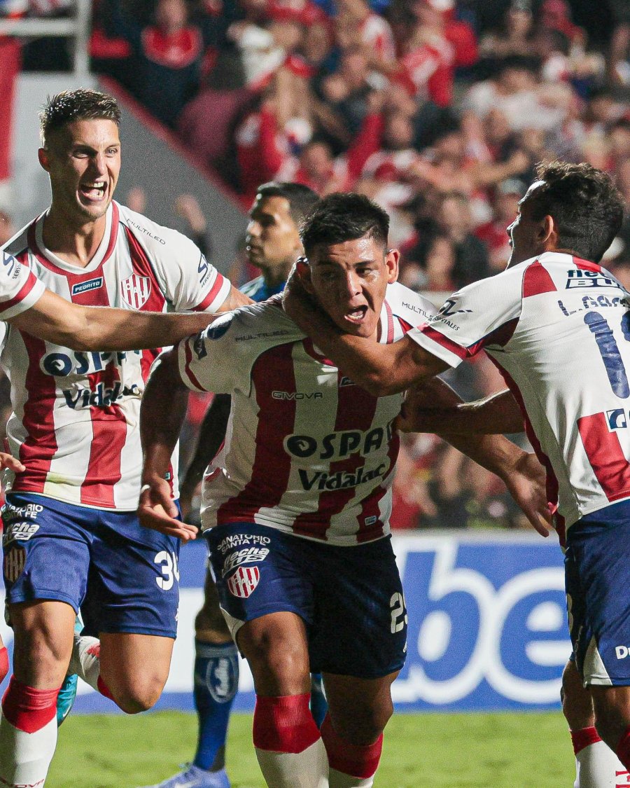 UNI&Oacute;N LE GAN&Oacute; A CRUZEIRO EN SANTA FE