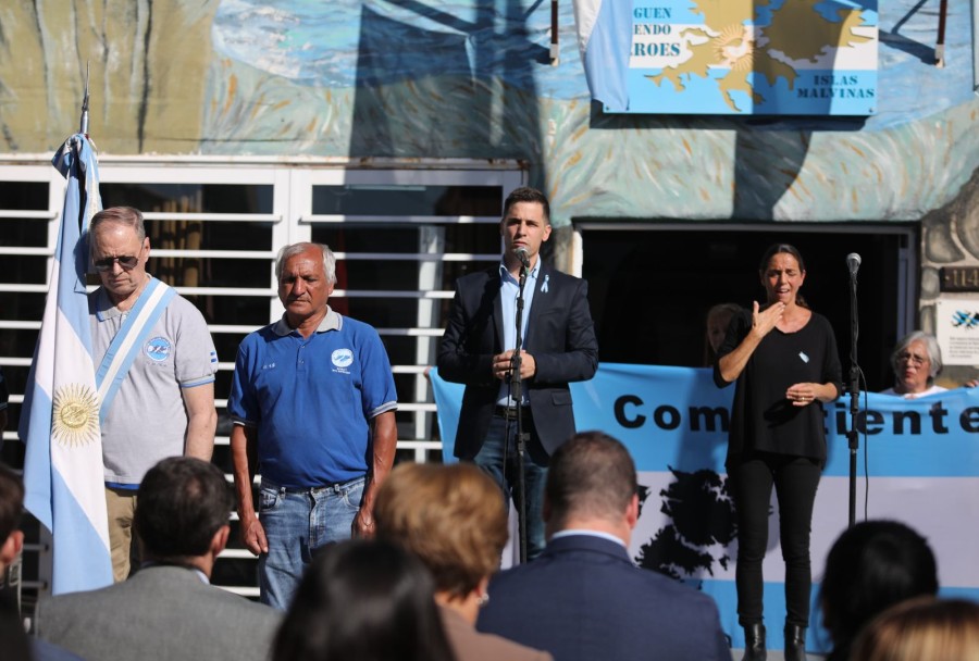 Rafaela rindi&oacute; homenaje a quienes lucharon en Malvinas.