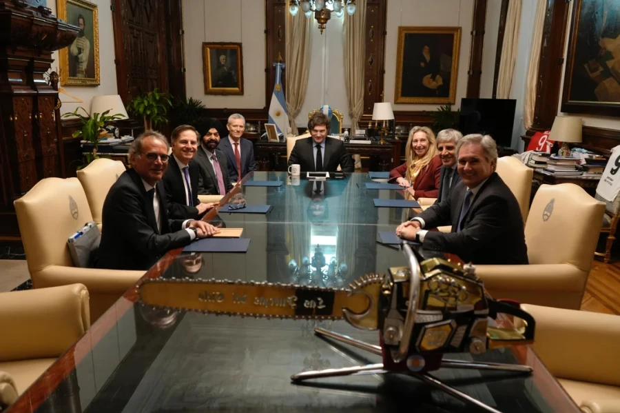Milei encabez&oacute; la reuni&oacute;n con el presidente del BM.