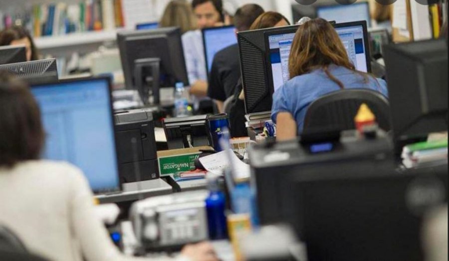 Sigue la motosierra en el empleo p&uacute;blico.