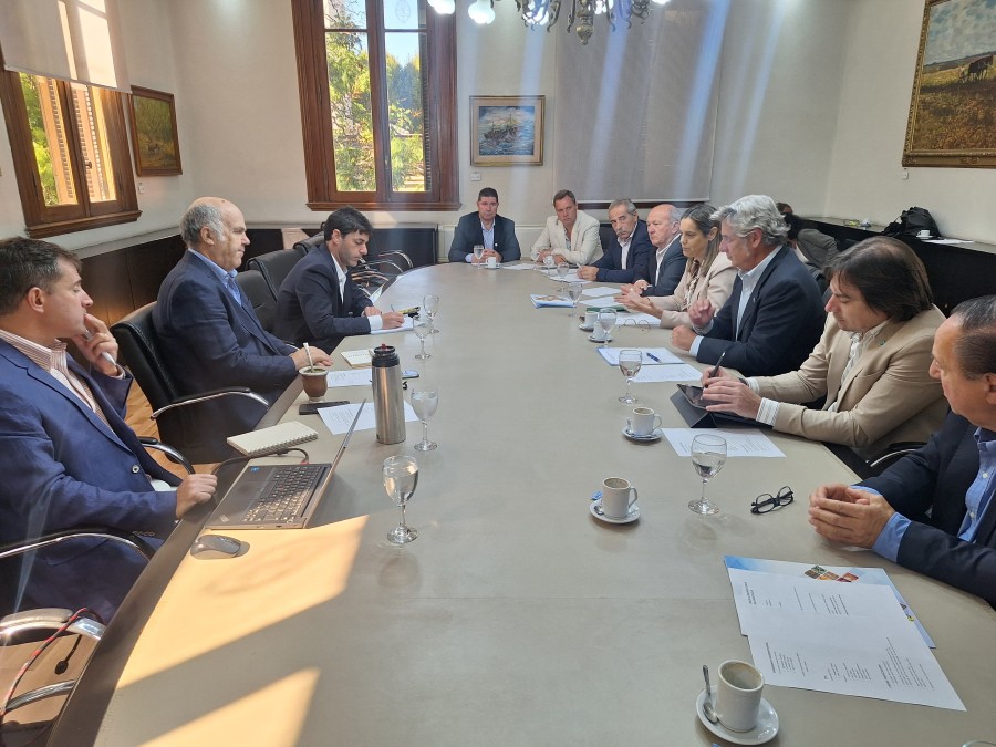 AGENDA. Varios temas se abordaron en esta reuni&oacute;n entre el secretario Iraeta y los presidentes de la ME.