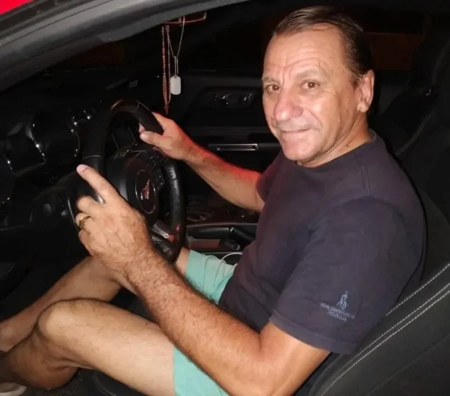Antes de ser remisero, Juan Carlos Mart&iacute;nez ten&iacute;a un Rapipago con kiosco lo cual lo hizo muy querido y conocido en Reconquista.