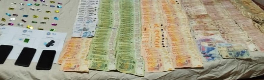 Fue secuestrada marihuana, coca&iacute;na, celulares y dinero en efectivo.
