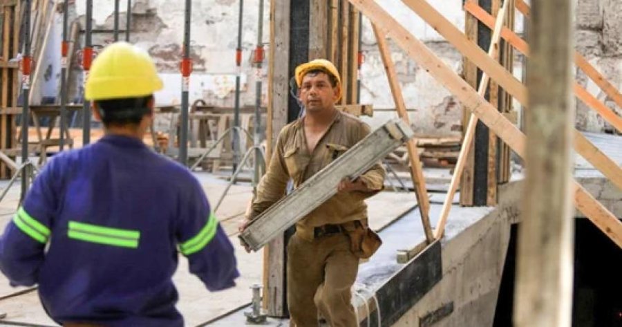 EN FEBRERO. La construcci&oacute;n rebot&oacute; 3,7% anual, la primera suba en la era Milei.