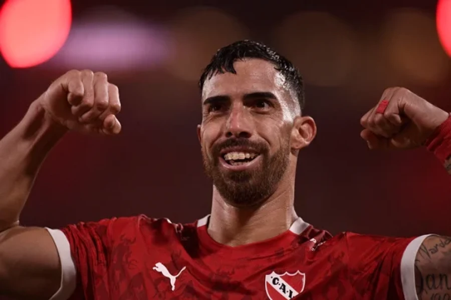 PARAGUAYO. Avalos hizo un doblete.