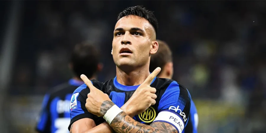 GOLEADOR. Lautaro Martinez y su equipo quieren asegurar la clasificaci&oacute;n.