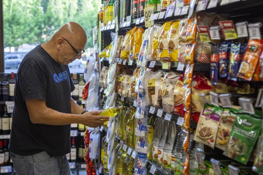 El descenso en el consumo durante marzo afect&oacute; en mayor medida a los supermercados.