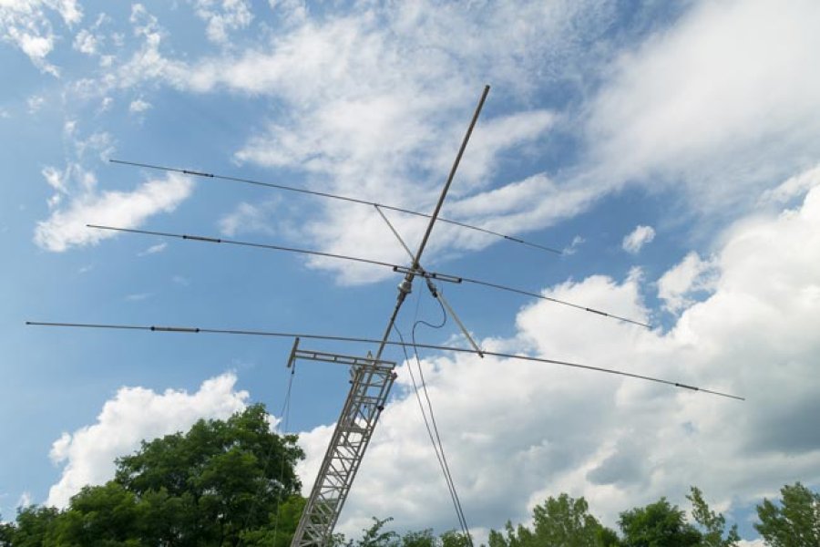 Para un radioaficionado la invenci&oacute;n y la creatividad es una constante, por eso se mantienen innovando tomando en cuenta las nuevas tecnolog&iacute;as aplicadas a la radioafici&oacute;n.