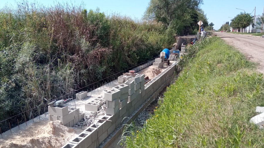 CANAL PERIMETRAL. Vista a&eacute;rea que permite apreciar el avance de los trabajos.