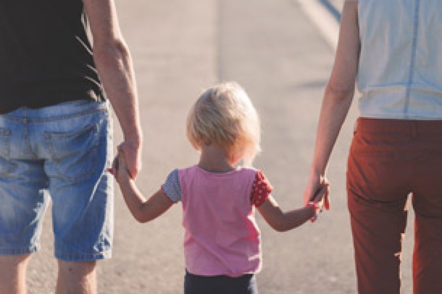 Esta fecha resulta muy especial ya que los padrinos y madrinas son considerados en casi todas las culturas del mundo como unos segundos padres de nuestros hijos.