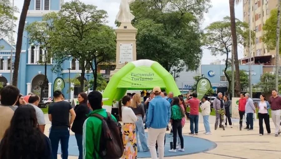 Turistas en Tucum&aacute;n.