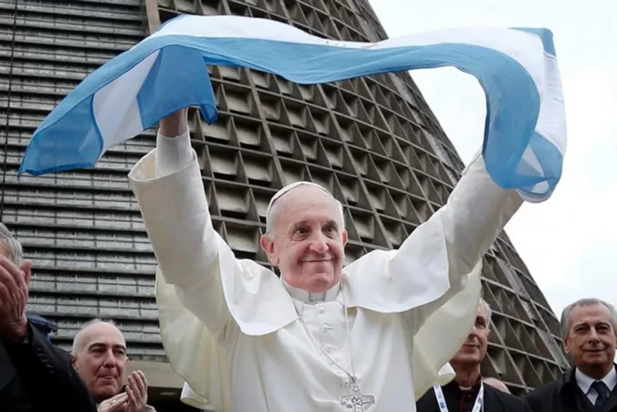 Francisco en un acto .