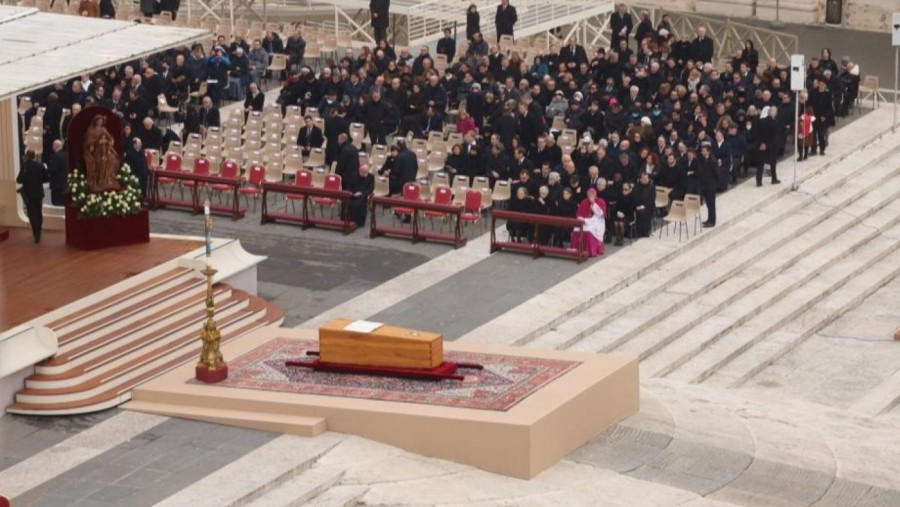CALENDARIO DE MISAS. El Vaticano dio inicio hoy de los Novendiales en honor al papa Francisco.