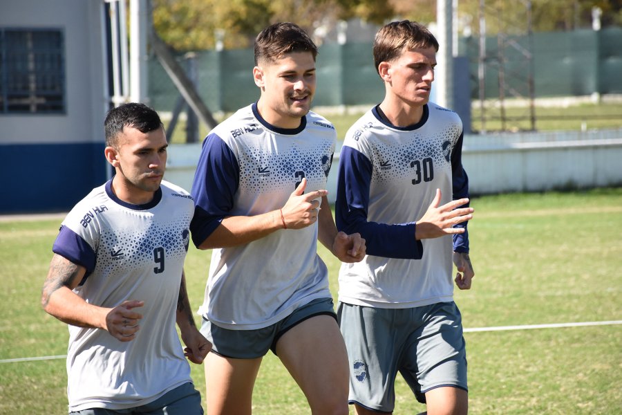 TRES TITULARES. Jim&eacute;nez, Alemandi y Bessone.