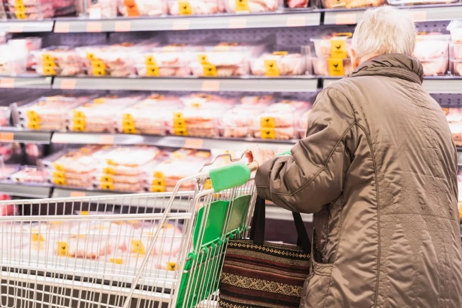 El aumento de las jubilaciones y las comprar en el mercado.