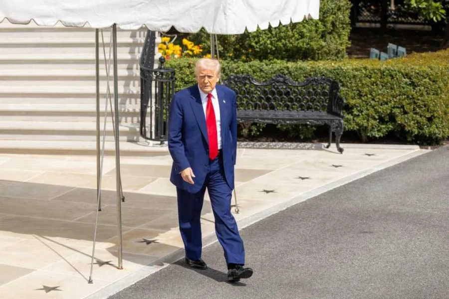 El presidente de los Estados Unidos, Donald Trump, vio caer su popularidad.
