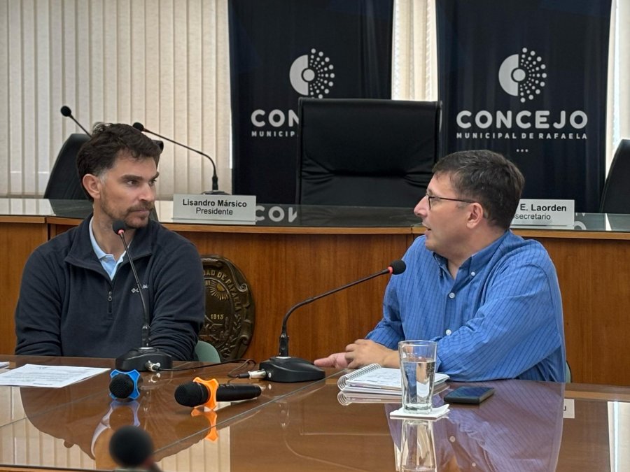 El secretario de Infraestructura del Municipio, Nicol&aacute;s Asensio, y el titular del Concejo, Lisandro M&aacute;rsico.
