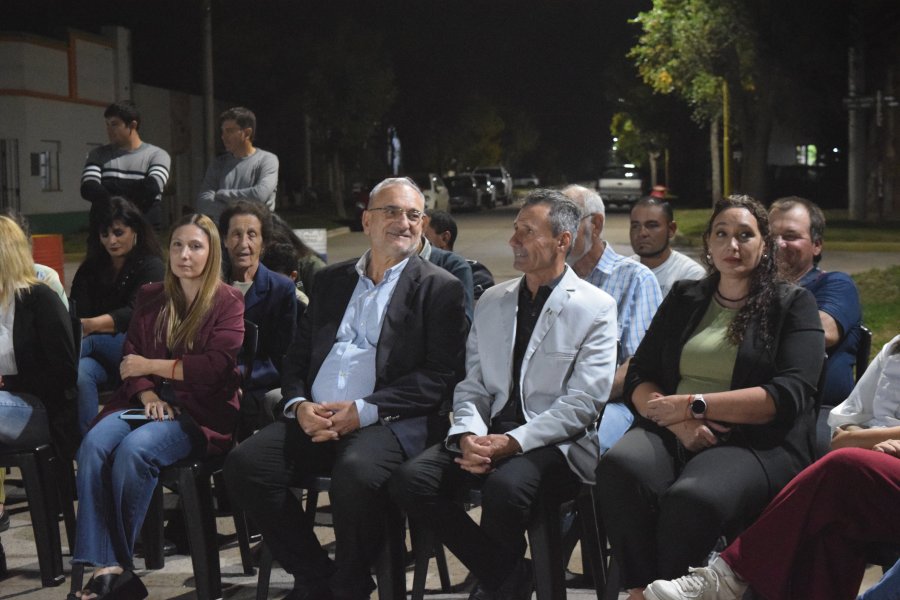 ACTO. Las autoridades durante la ceremonia.
