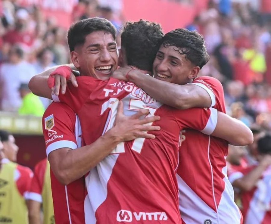 EL BICHO APLAST&Oacute; AL PINCHA