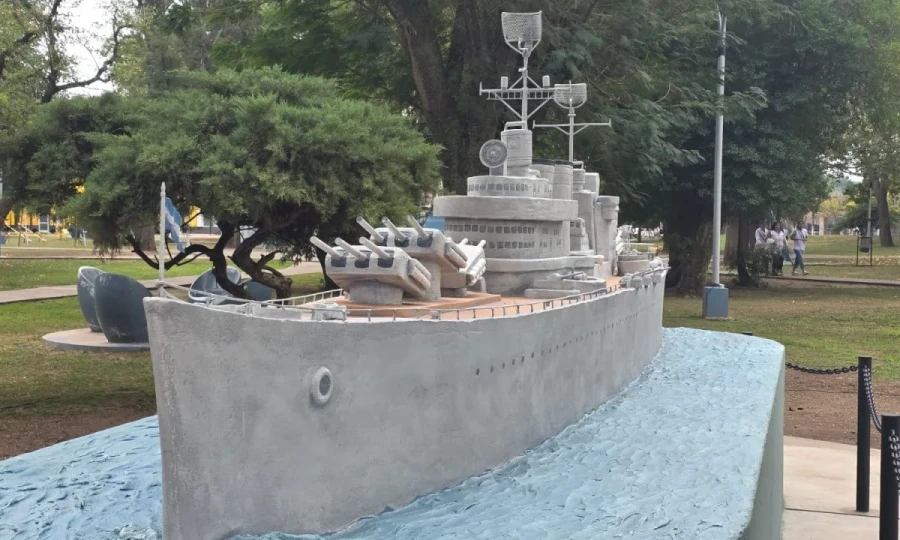 El monumento ubicado en el principal paseo p&uacute;blico de Ambrosetti.