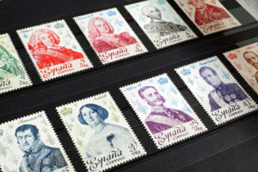 Esta efem&eacute;ride rinde homenaje al creador de la Filatelia, Rowland Hill.