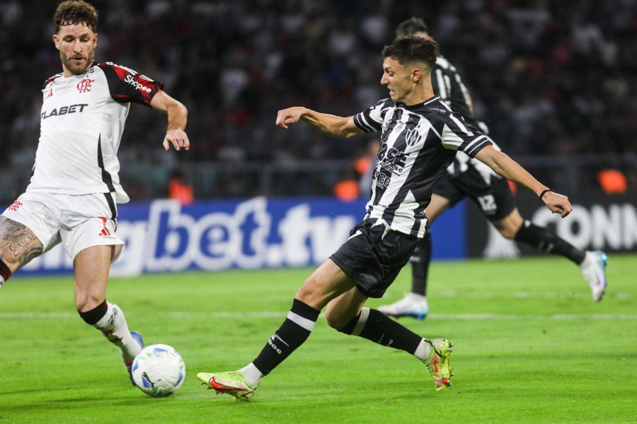 MERITORIO. El elenco santiague&ntilde;o se plant&oacute; de igual a igual ante Flamengo.