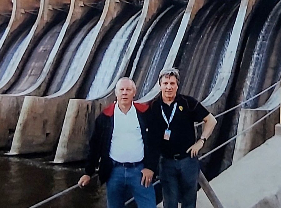 Juntos en el Dique Frontal de Termas de R&iacute;o Hondo.