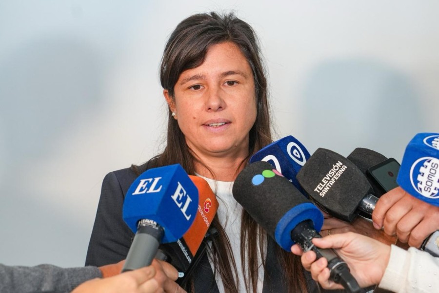 La secretaria General del Ministerio de Educaci&oacute;n de Santa Fe, Mar&iacute;a Mart&iacute;n.