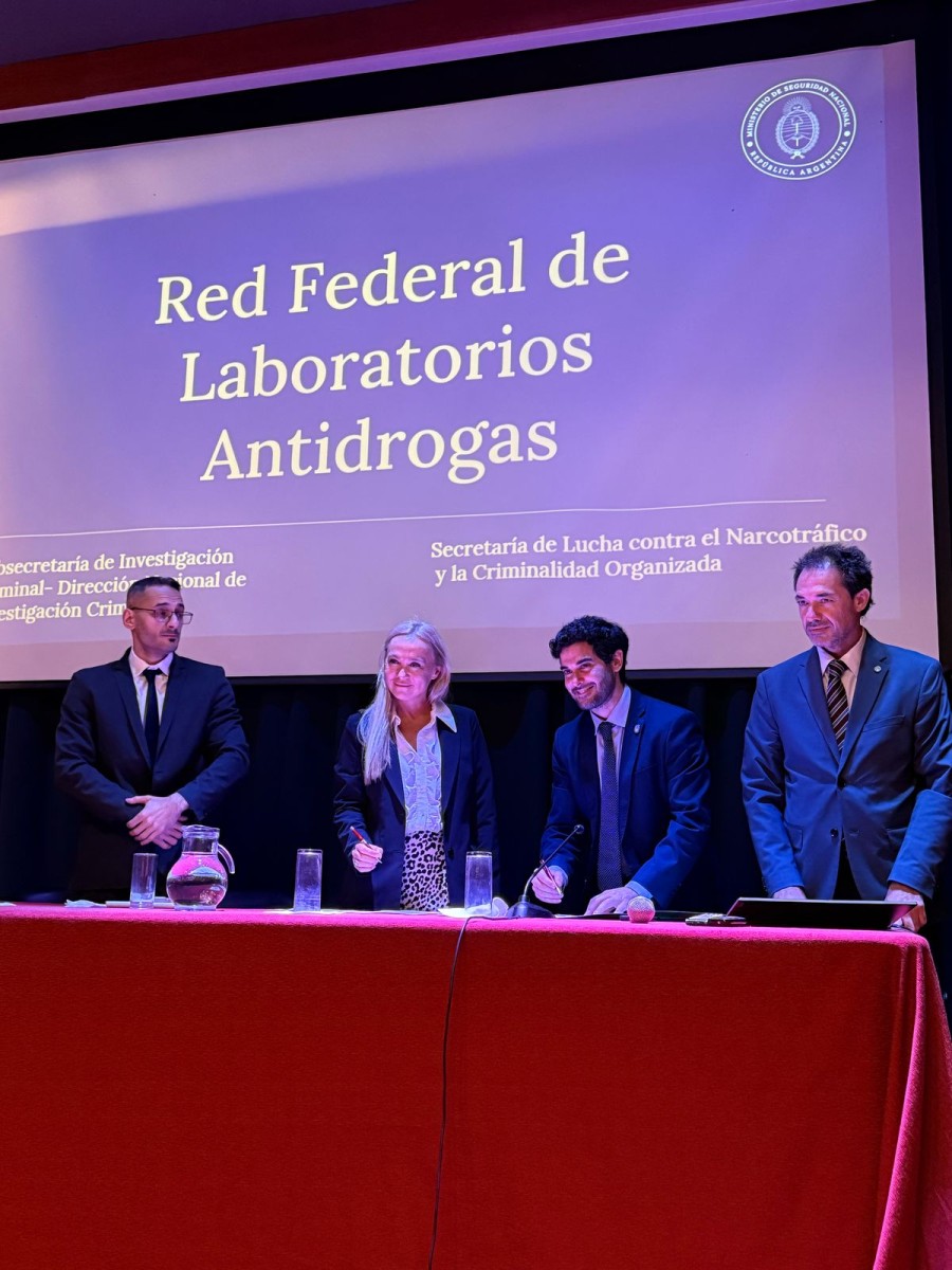 La r&uacute;brica se concret&oacute; esta ma&ntilde;ana en Rosario.