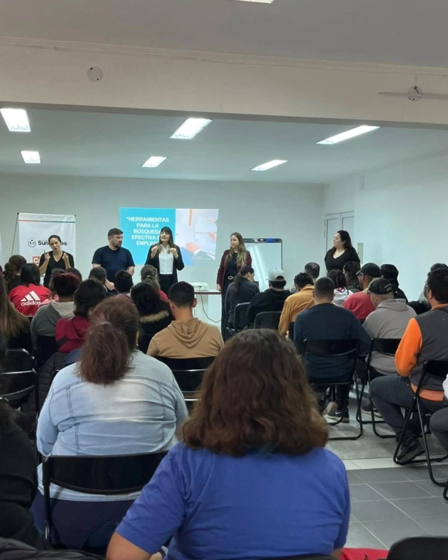 Vista parcial de la reciente realizaci&oacute;n.