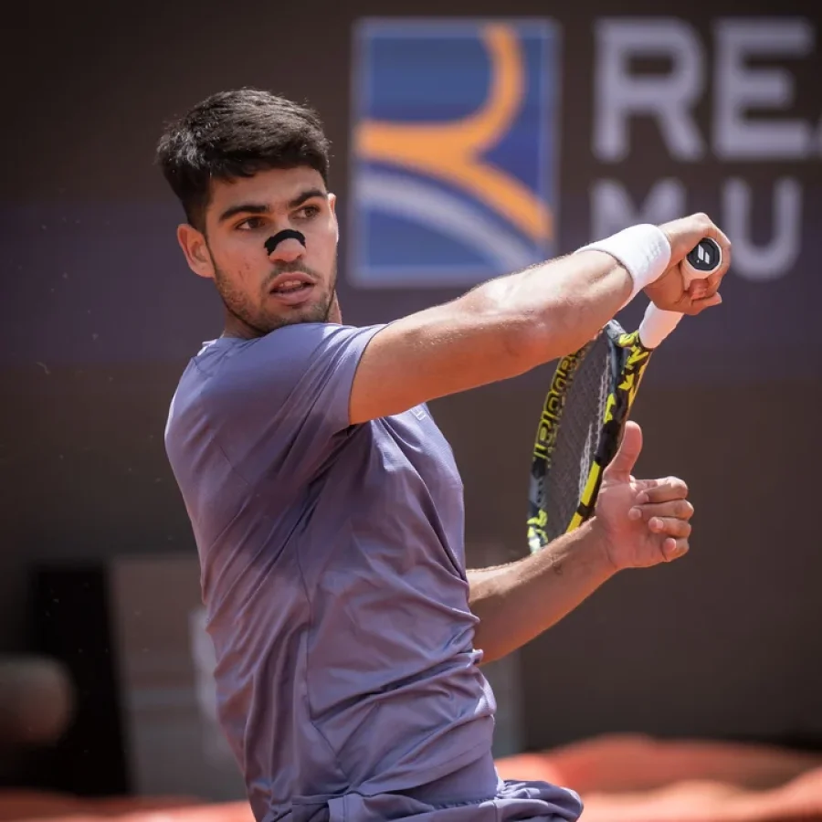 Carlos Alcaraz avanz&oacute; a la final de Roma.