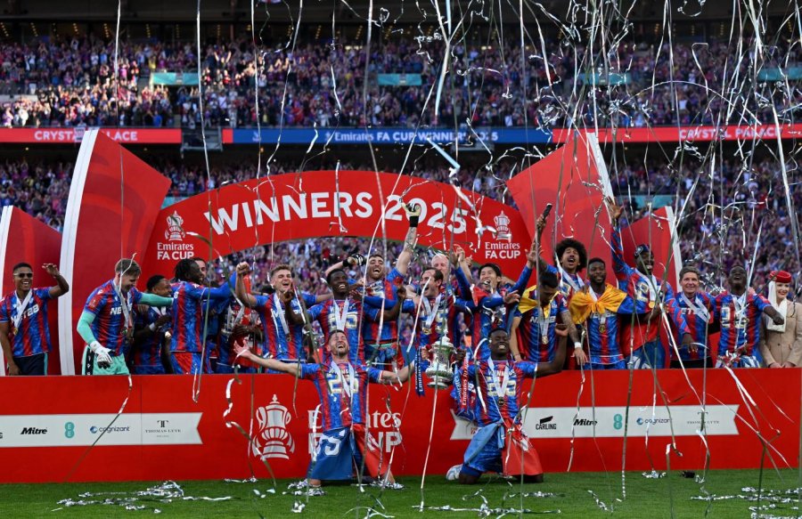 Crystal Palace levant&oacute; su primera FA Cup.