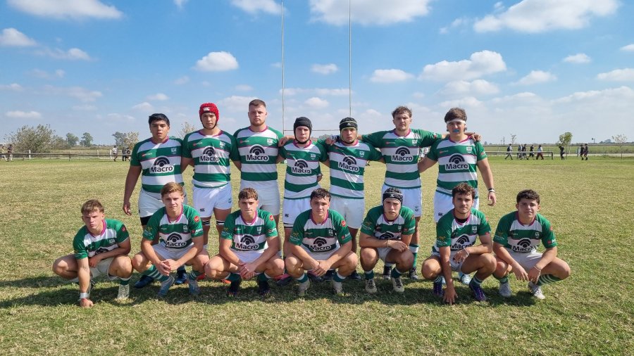 SIGUE INVICTO. El equipo de la categor&iacute;a M19 de CRAR.