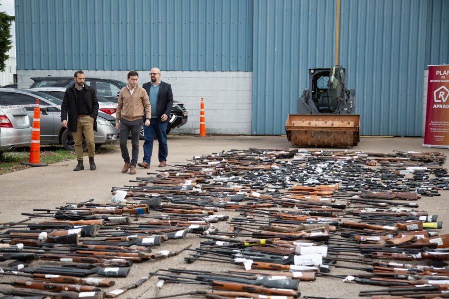 Se trata de 800 r&eacute;plicas de armas de fuego y m&aacute;s de 200 armas blancas.