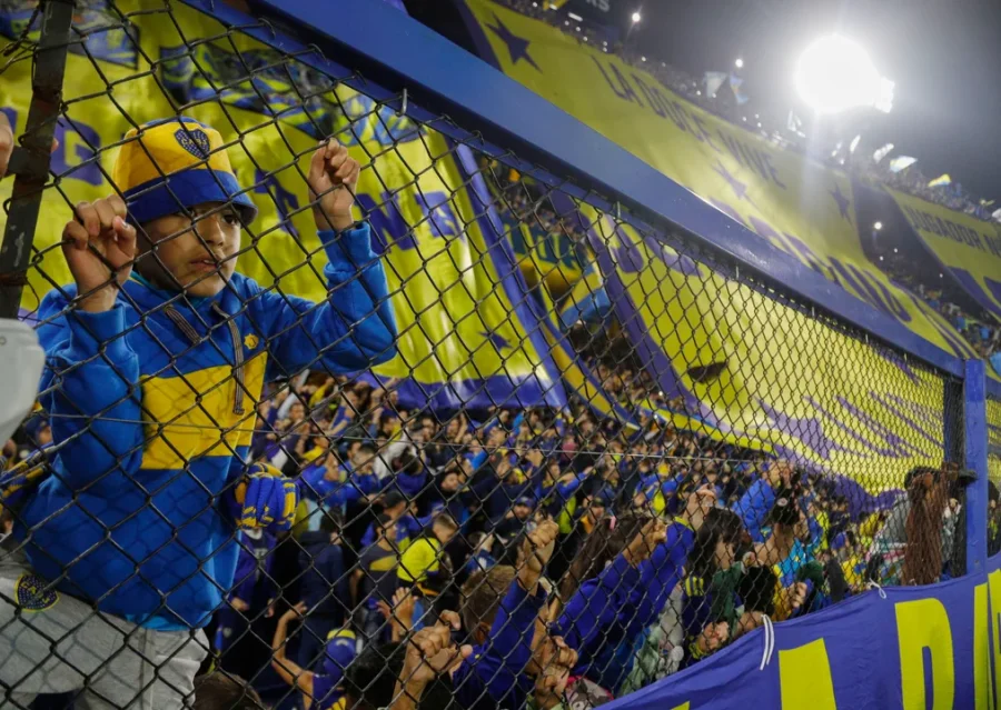 La Bombonera explot&oacute; contra Juan Rom&aacute;n Riquelme y la Comisi&oacute;n Directiva de Boca.