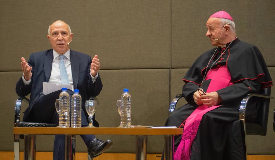 Ricardo Lorenzetti, juez de la Corte Suprema de la Naci&oacute;n, y Mons. Vincenzo Paglia, enviado del Vaticano y presidente de la Pontificia Academia para la Vida