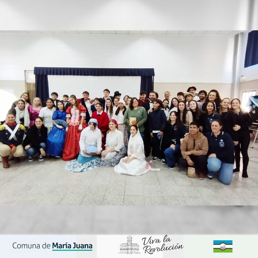 El grupo que dio vida a la representaci&oacute;n conmemorativa.