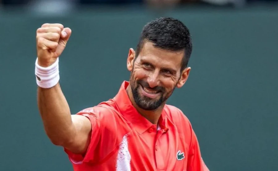 SIGUE BRILLANDO. El serbio lleg&oacute; a los cien trofeos ATP..
