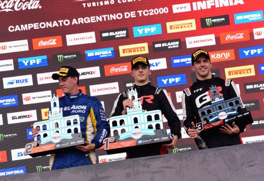 Franco Vivian (2&deg;), Emiliano Stang (1&deg;) y Mat&iacute;as Rossi (3&deg;) en Buenos Aires.