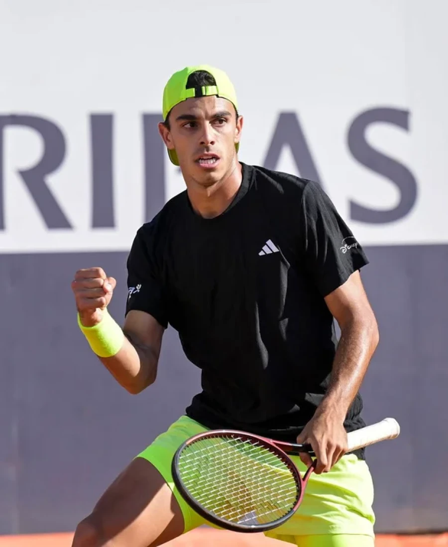 Francisco Cer&uacute;ndolo cay&oacute; en la primera ronda del Roland Garros.