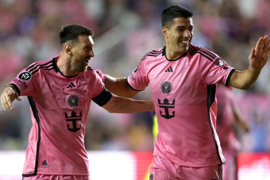 Lionel Messi y Luis Su&aacute;rez, compa&ntilde;eros de equipo y ahora tambi&eacute;n dirigentes